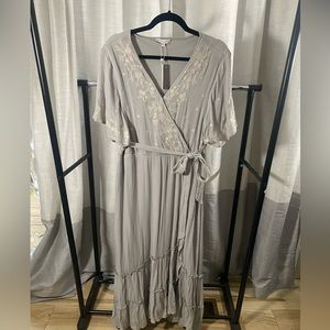Baltic Born Macey Embroidered Midi Dress NWT